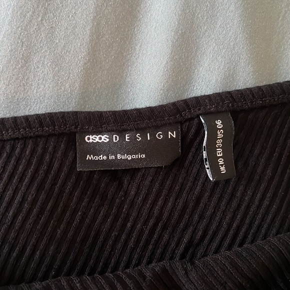 Black Ribbed One Shoulder Top - Picture 2 of 2